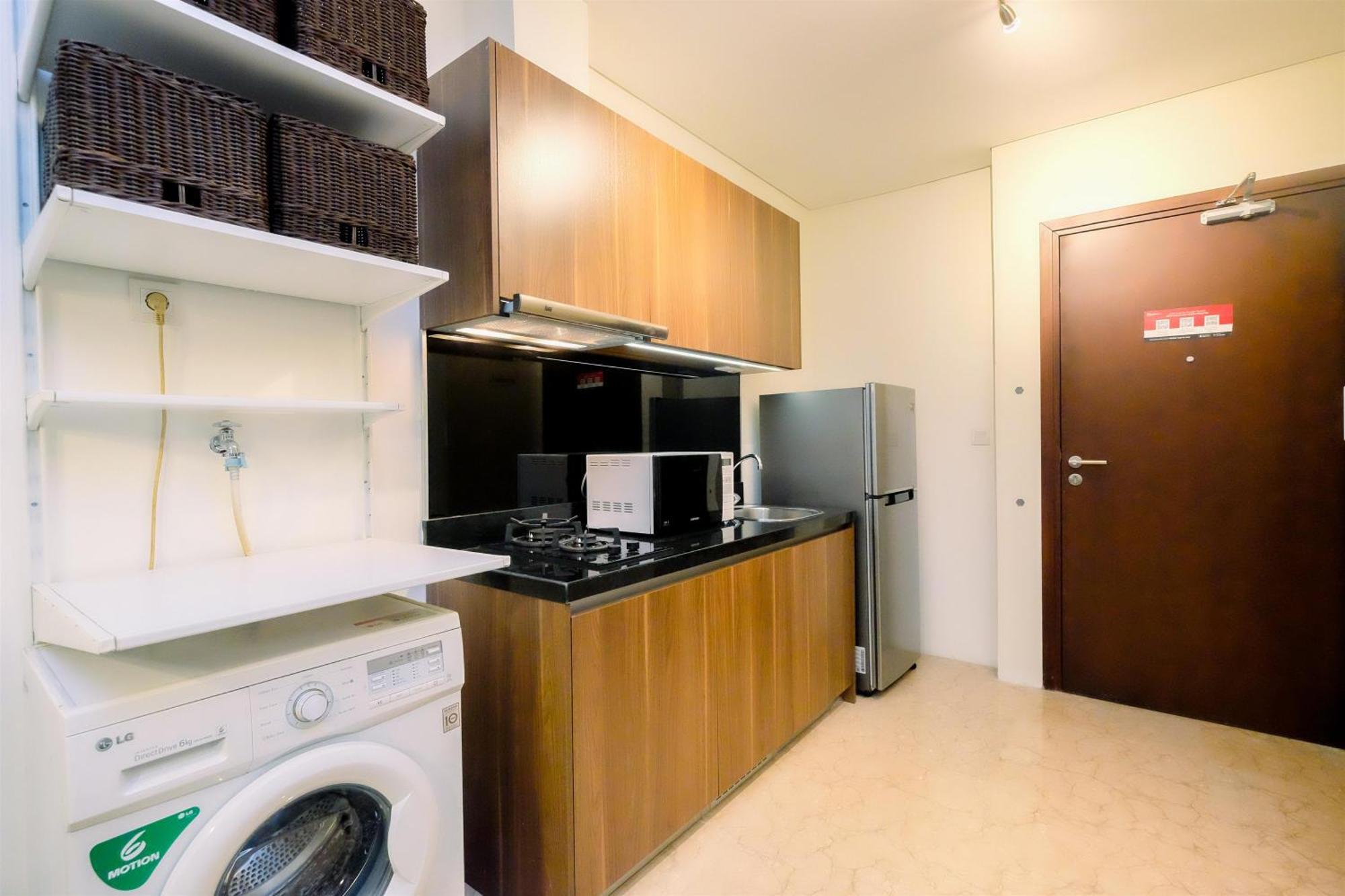 Good And Strategic 1br L'avenue By Travelio * Jakarta