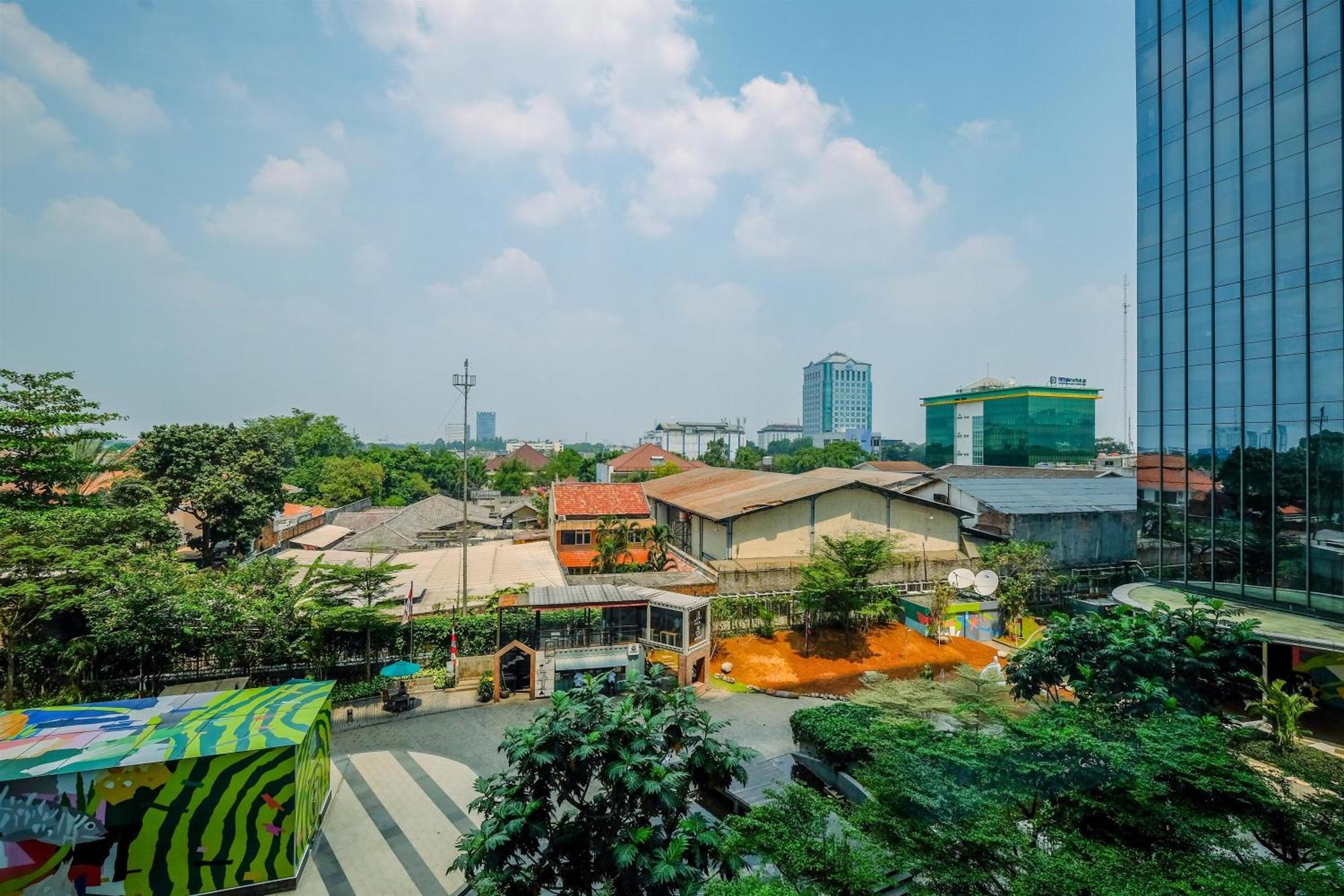 Good And Strategic 1br L'avenue By Travelio Pangsapuri Jakarta